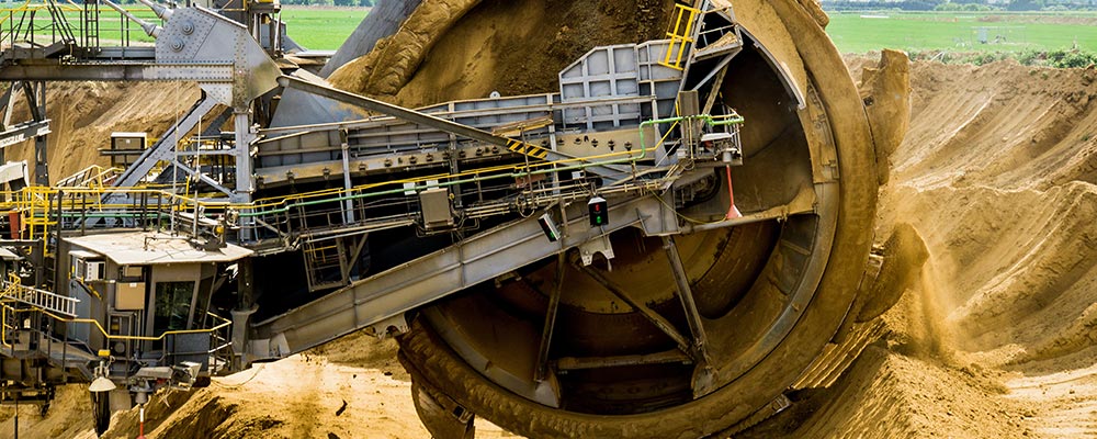  ГОРНОДОБЫВАЮЩАЯ ИНДУСТРИЯ